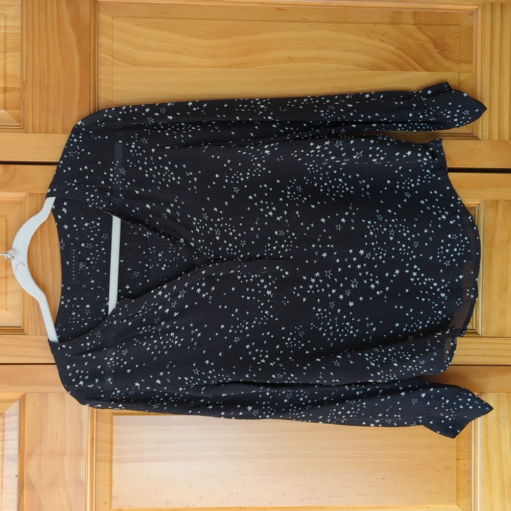Sanctuary Star pattern blouse